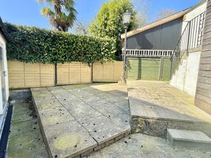 Photo 18- click for photo gallery